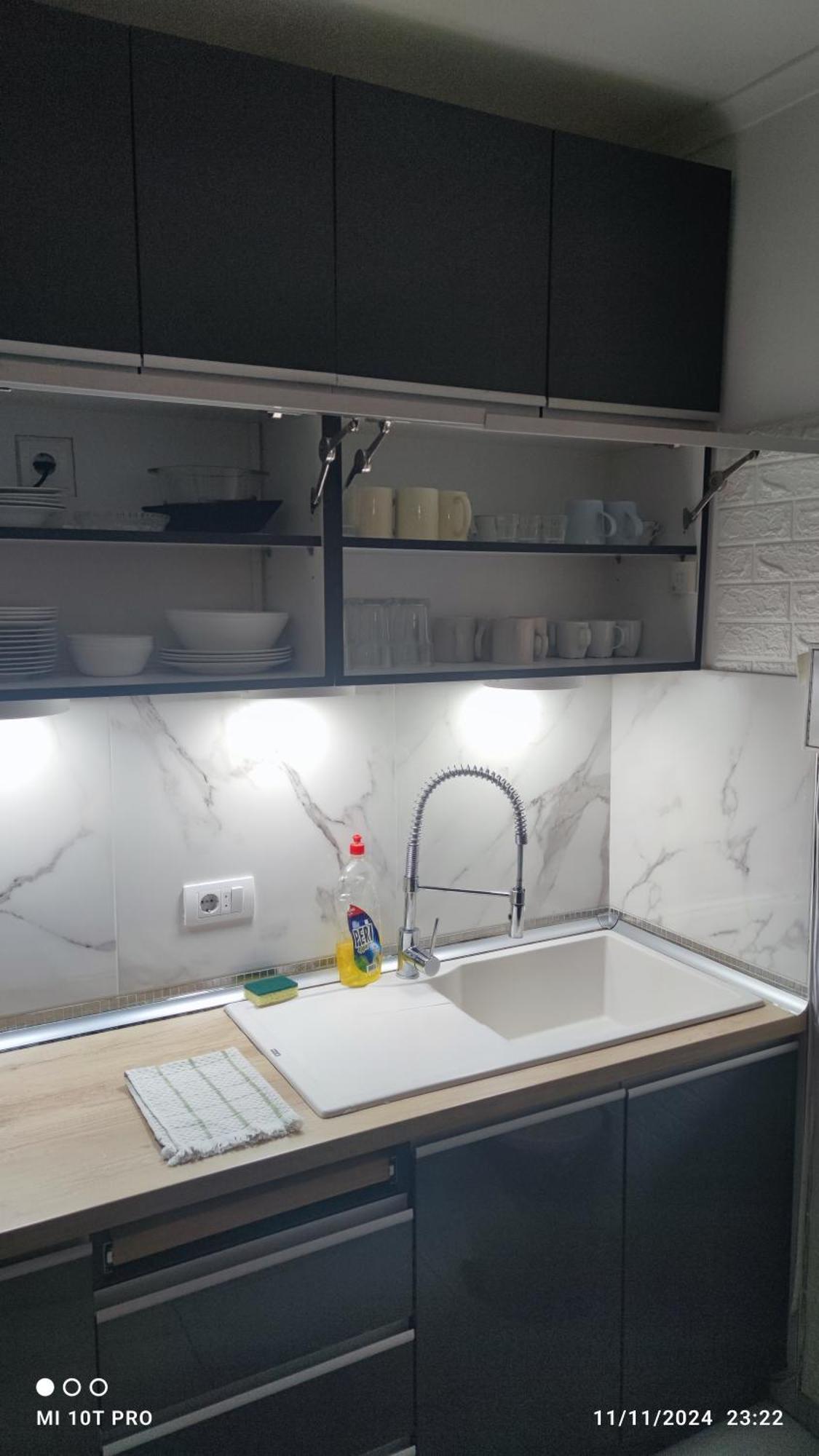 Family 2Bdr 100Sqm Airport 10Min And Free Parking Apartment Thessaloniki
